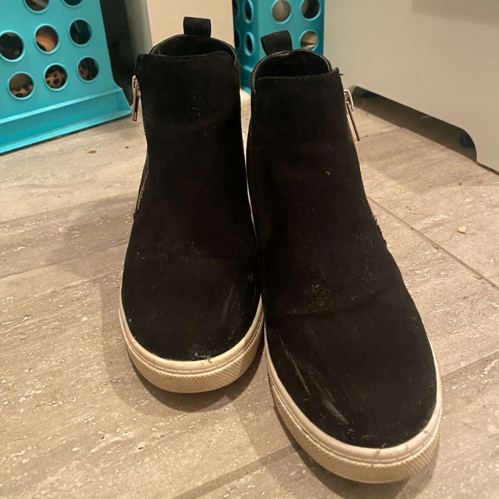 black ankle boots